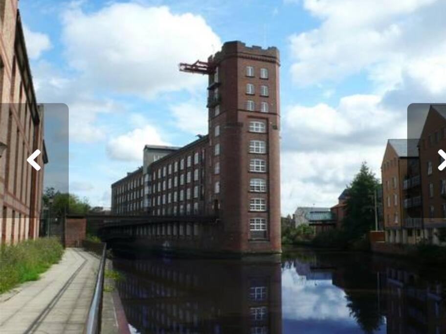 21 The Cocoa Suites York Bagian luar foto