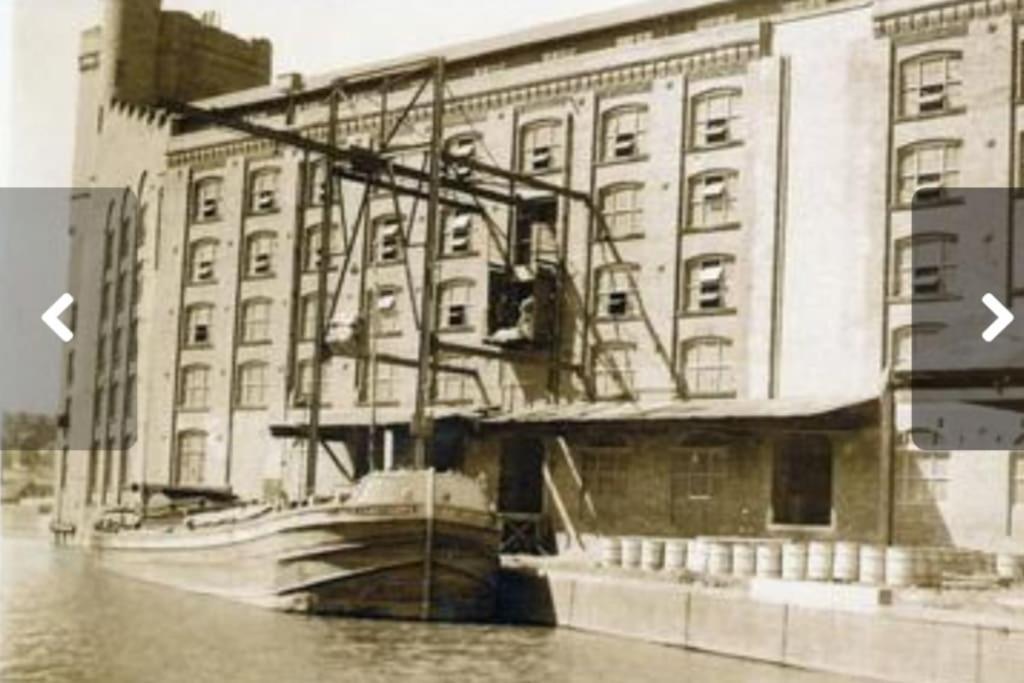 21 The Cocoa Suites York Bagian luar foto