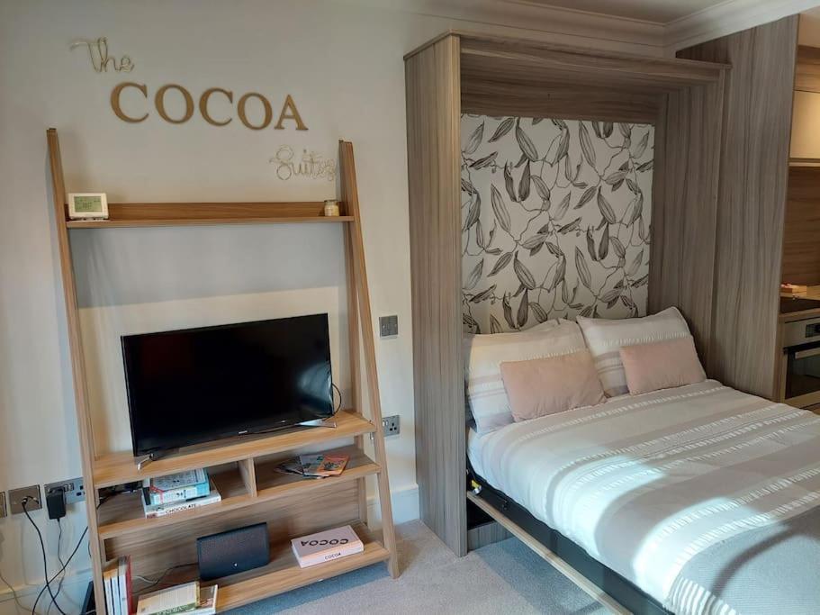 21 The Cocoa Suites York Bagian luar foto