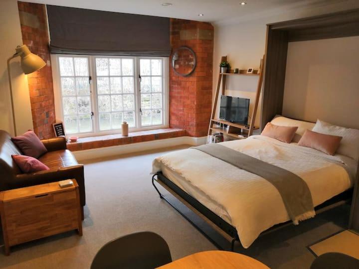 21 The Cocoa Suites York Bagian luar foto